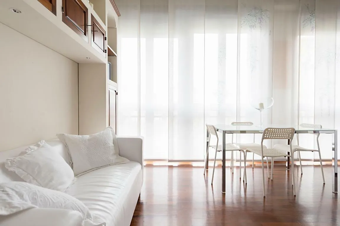 Studio Downtown Fantastic Area Apartment Milan 0*,